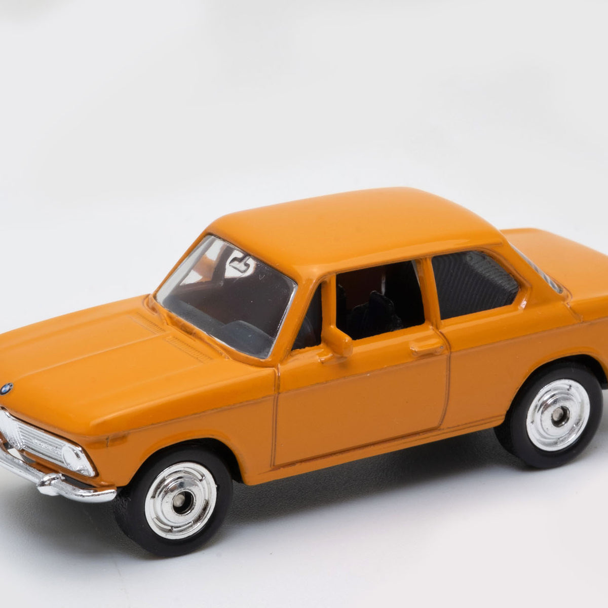 Auto Bmw 2002Ti - Welly Escala 1:60