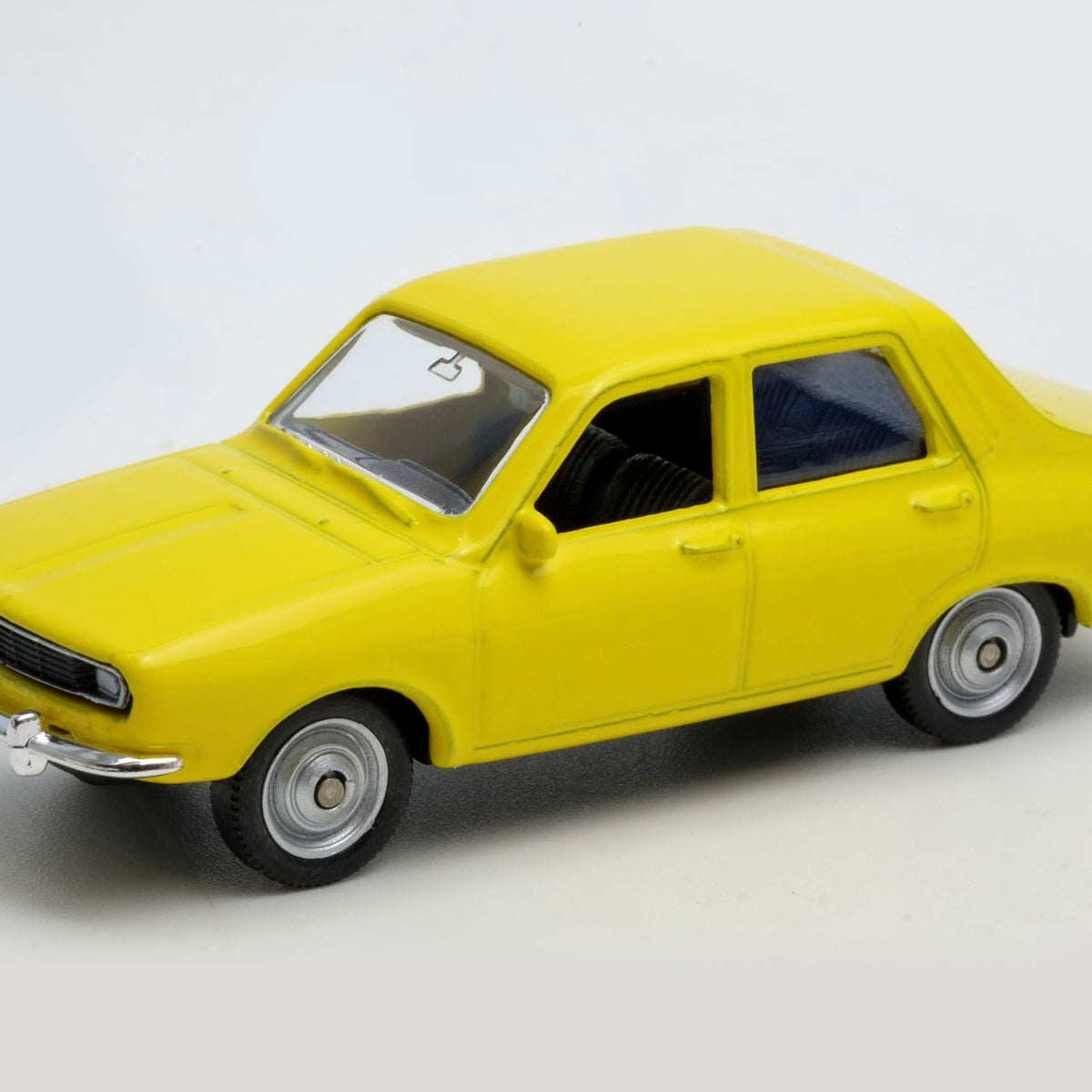 Auto Dacia 1300 - Welly Escala 1:60