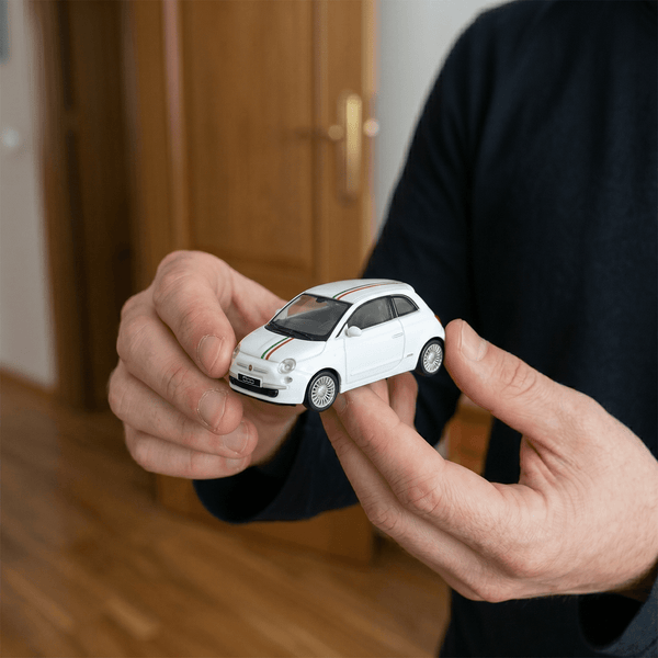 Auto Fiat 500 2007 Racing Imprint S Escala 1:43 - Welly - Toyng Chile