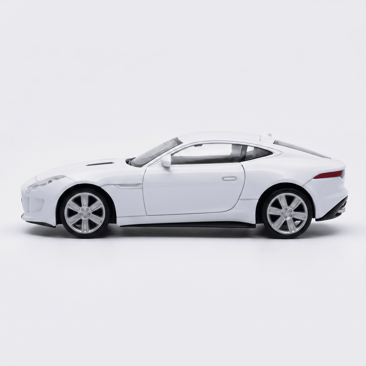 Auto Jaguar F - Type Coupe S Escala 1:43 - Welly - Toyng Chile