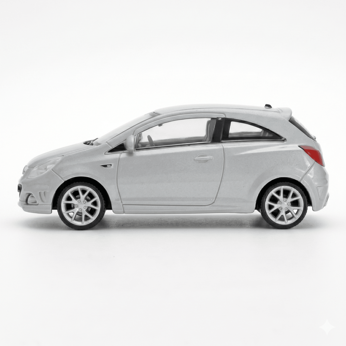 Auto Opel Corsa OPC S Escala 1:43 - Welly - Toyng Chile