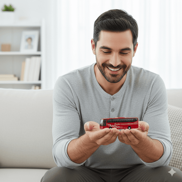 Bus Mercedes Benz Travego Escala 1:64 - Welly - Toyng Chile