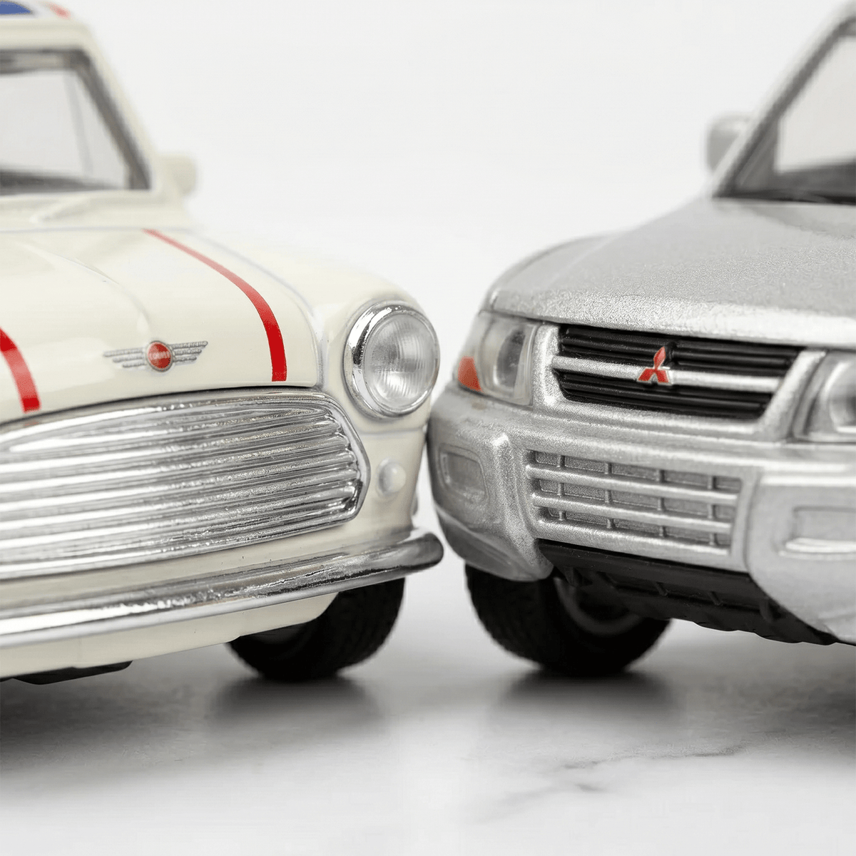 Pack x12 Autos Welly Modernos Escala 1:60 - Toyng Chile