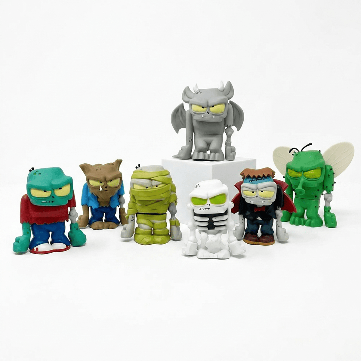 Pack x8 Figuras Ultra Zombies Colección Completa 8 cm - Toyng Chile